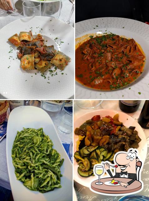 Cibo al Ristorante Sins