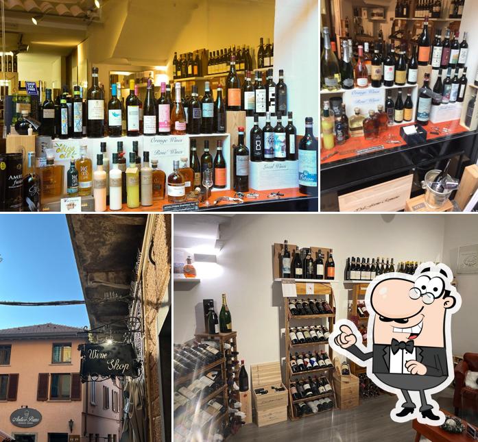 Gli interni di Enoteca Andrea Wine Bellagio Shop