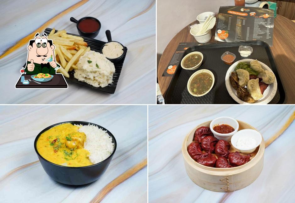 Food at Momo Delights