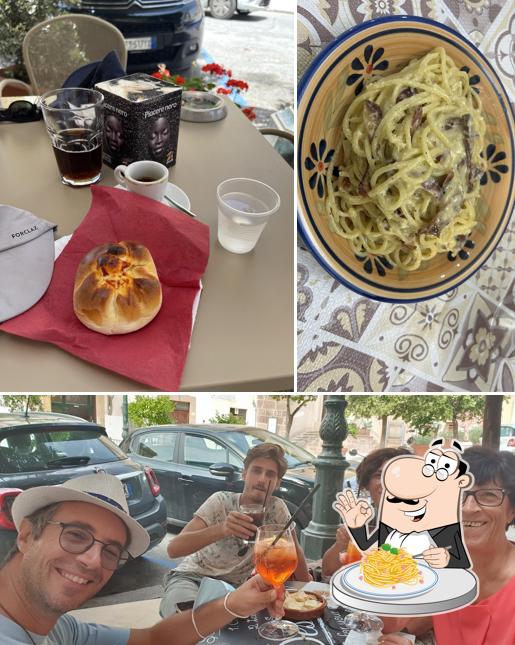 Spaghetti alla carbonara al Caffè Beccadelli di Cipolla Filippo