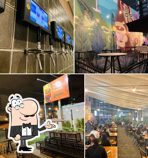 O interior do Gitano Bar