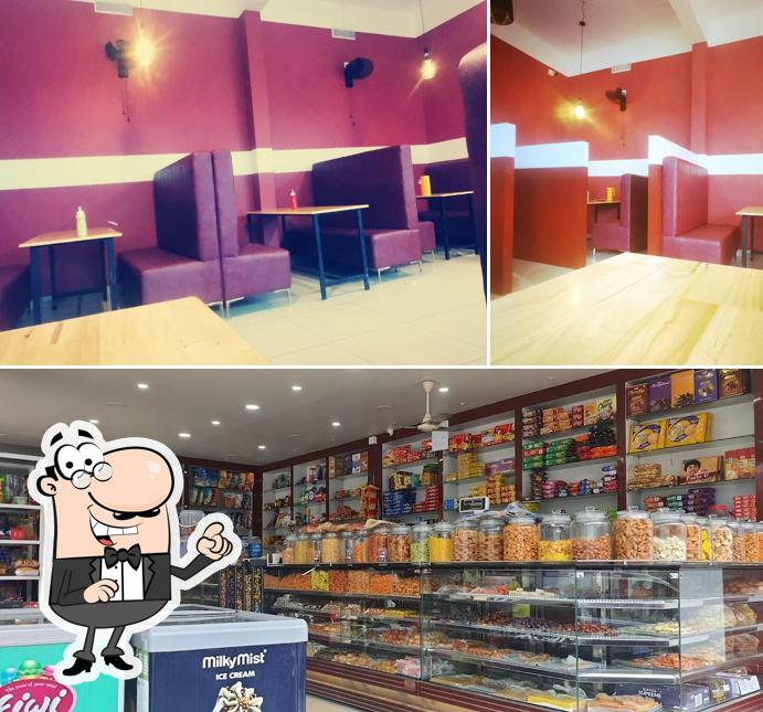 The interior of MAX FOOD