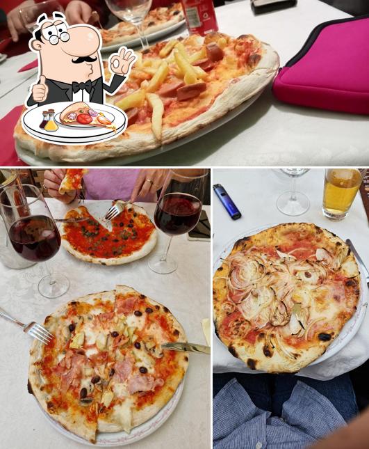 Scegli tra le svariate varianti di pizza