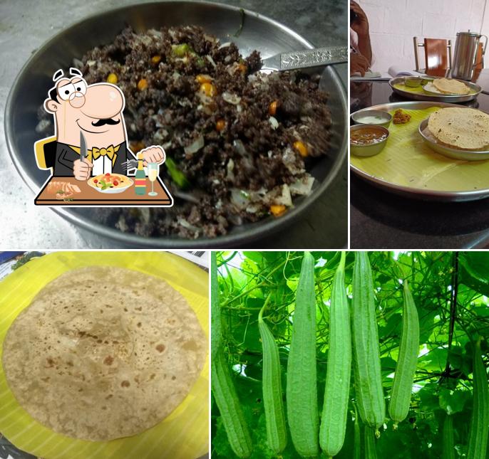 Food at Bharathi Unavagam