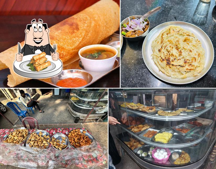 Spring rolls at SNACKS HUT