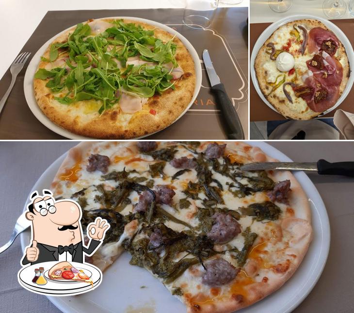 Prenditi tra le molte varianti di pizza