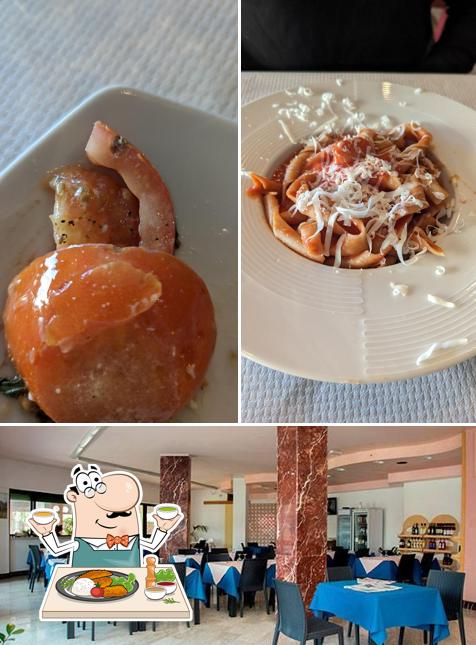 La cibo e interni del ristorante