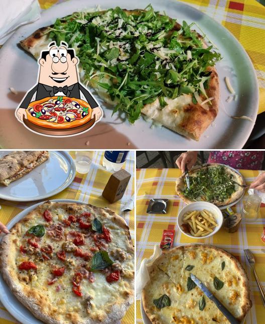 Scegli tra le svariate varianti di pizza