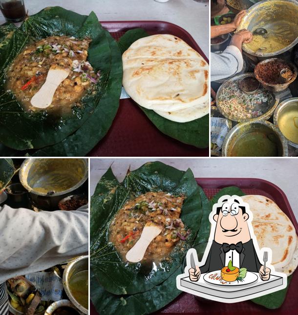 Food at Mangeram chole kulche