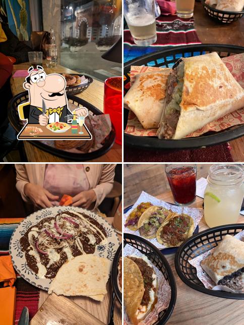 Platti al Mezcalina taverna mexicana