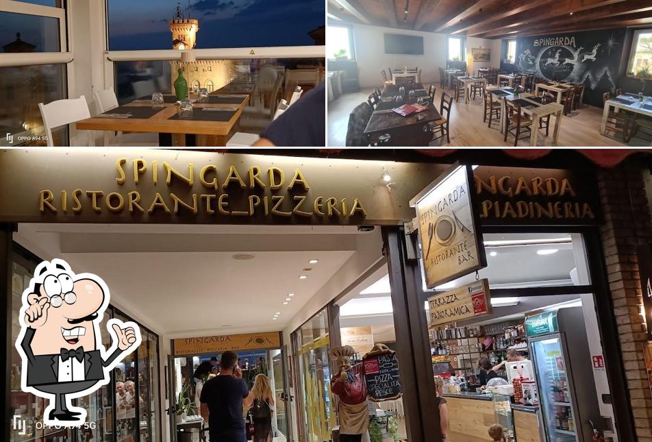 Siediti a un tavolo di Ristorante Pizzeria Spingarda