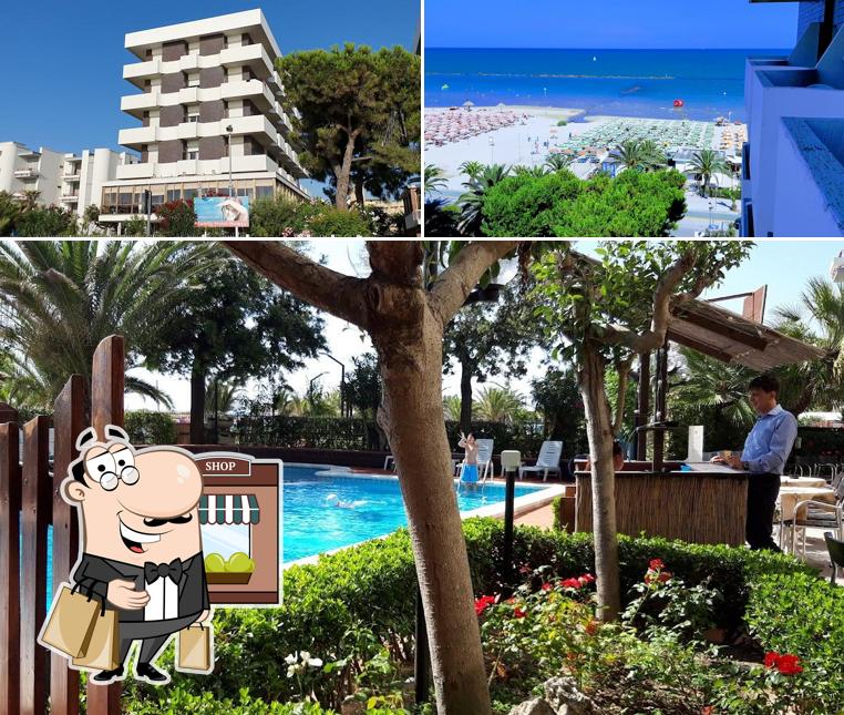 Guarda la parte esterna di Hotel Haway