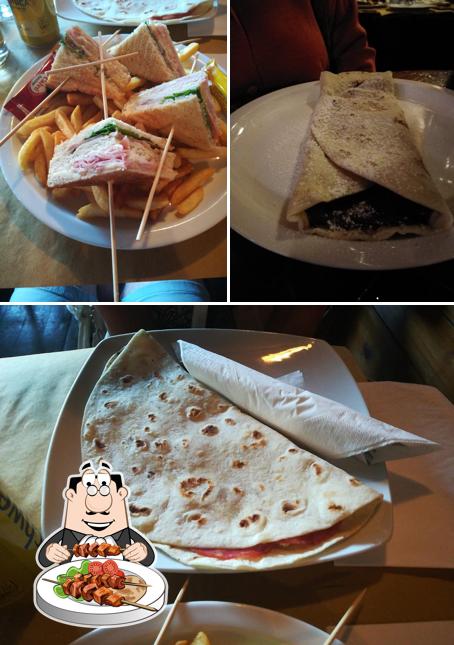 Cibo al Road House Saloon