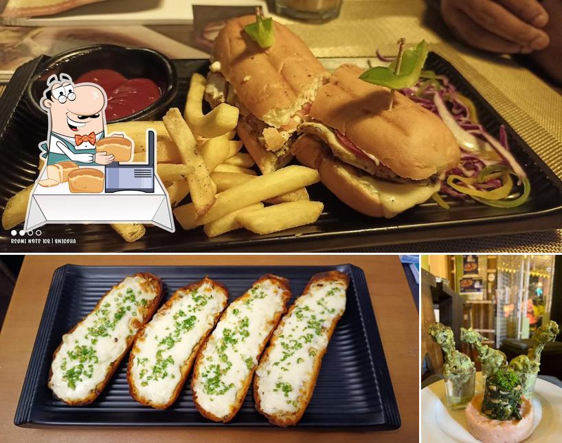 Garlic bread at CAFE HULABILA