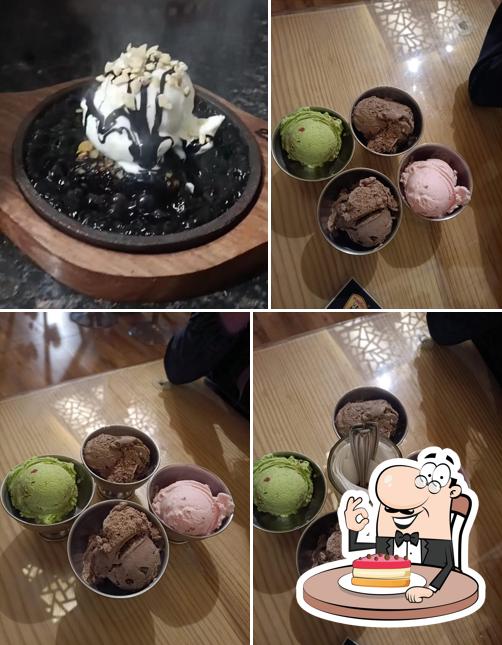 Cheesecake at Ice cream HUB (Rajmandir)