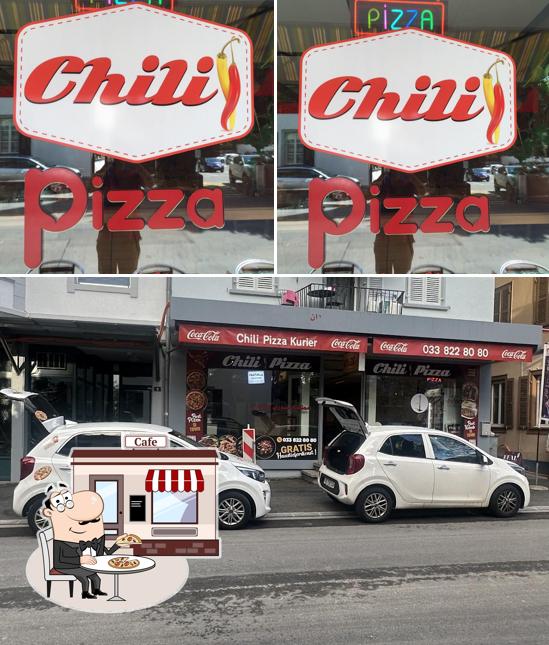 Gli esterni di Chili Pizza. مطعم بلودان سوري