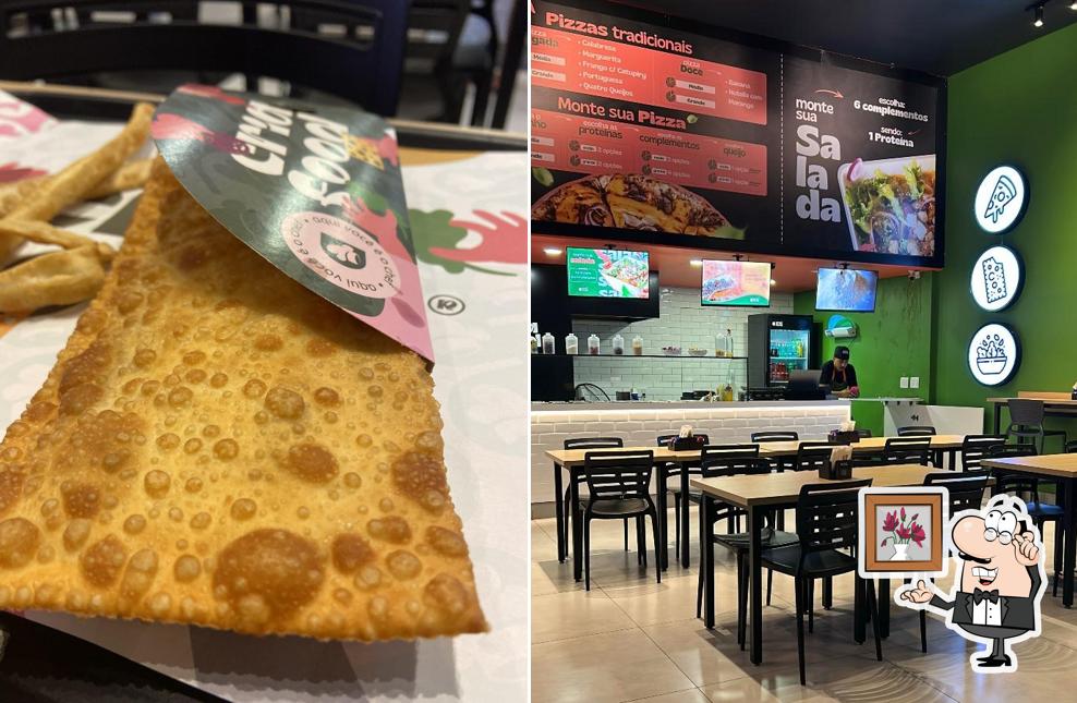 Sente em uma das mesas no Cria Food - Restaurante Senador Canedo