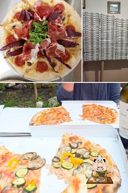 Scegli tra le svariate varianti di pizza