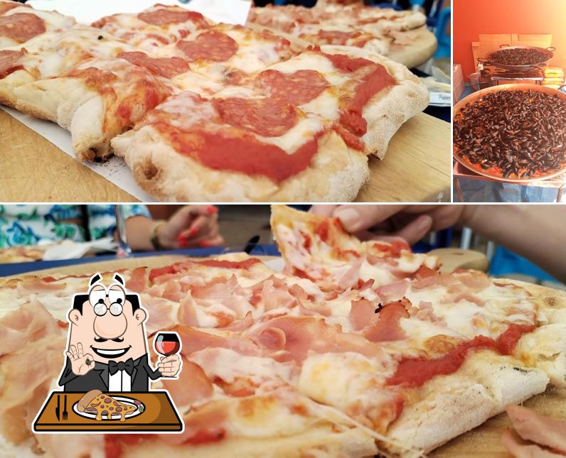Scegli una pizza a La Cambusa degli Elfi
