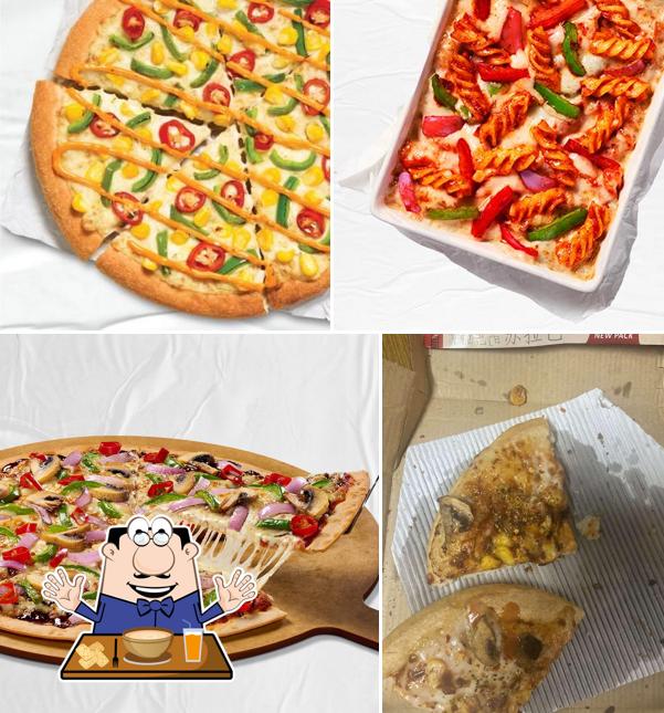 Food at Pizza Hut GT Mall, Bangalore