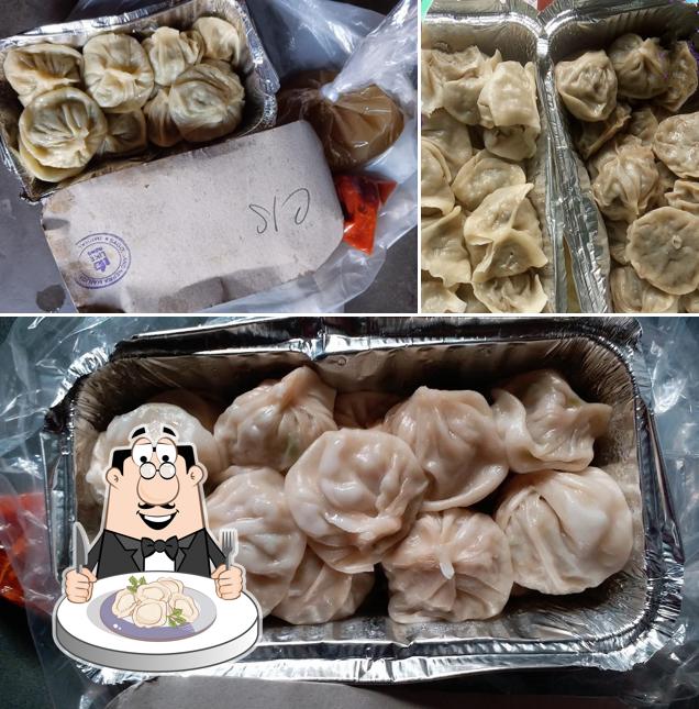 Dumplings at Like Momo