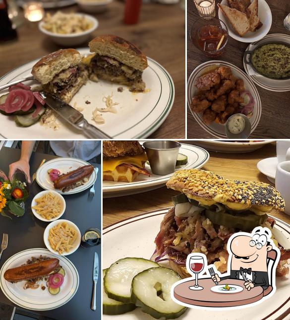 Cibo al Lou's Comfort Food - Restaurant & Bar