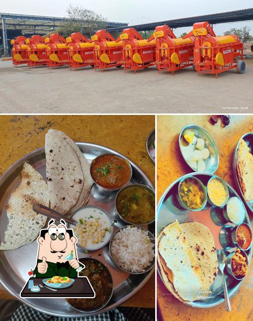 Food at Annpurna Bhojnalay