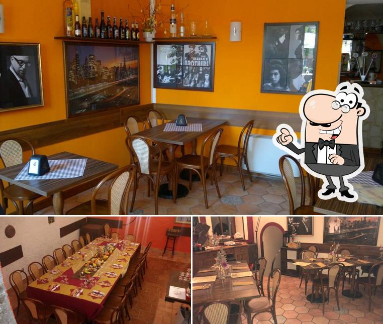 Gli interni di Osteria L'Antico Pozzo