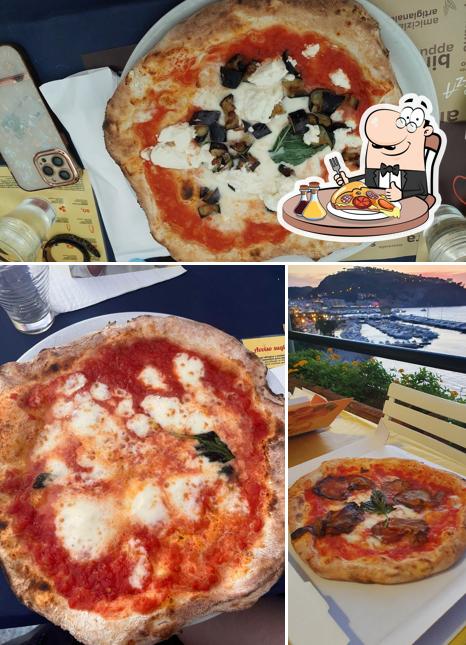 Scegli una pizza a Pizzeria I Liceali