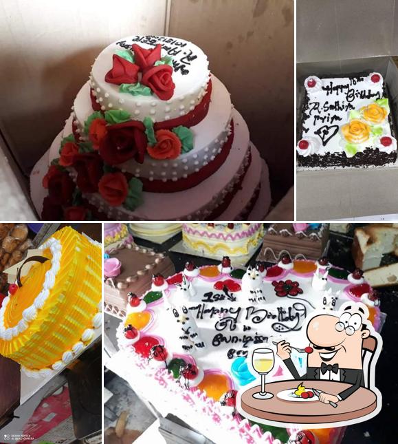 Food at Akshaya Bakery