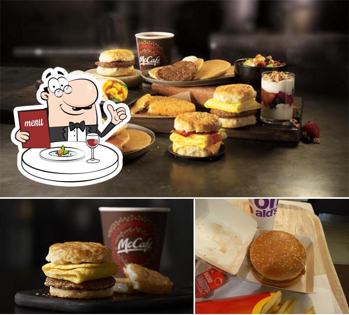 Cibo al McDonald's Casalecchio di Reno Mall
