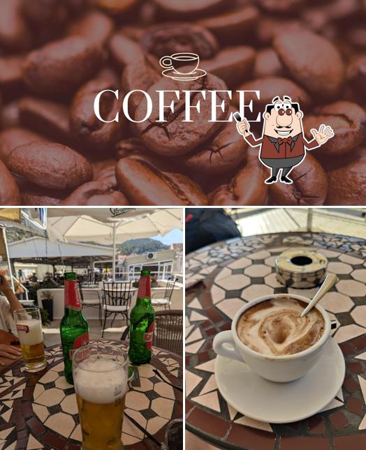 Cibo al Caffe Bar Domenika