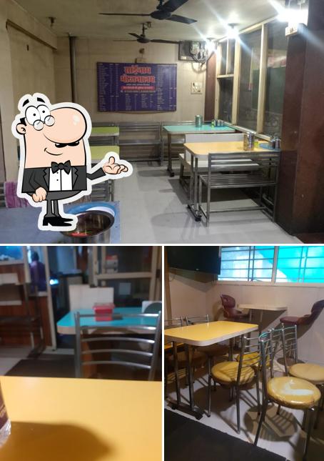 The interior of HOTEL MAMA PUNJAB