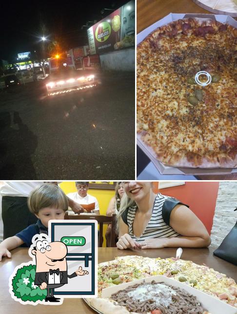 O exterior do Pizzaria 4 Queijos Palhoça