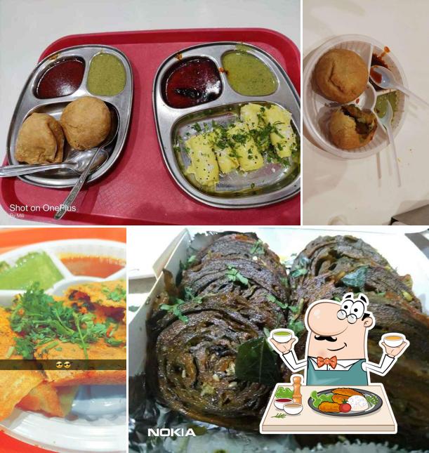 Food at Tewari Bros Mithaiwala