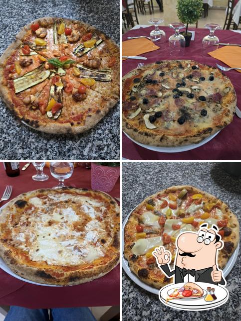A Pizzeria Sa Pintadera, puoi ordinare una bella pizza