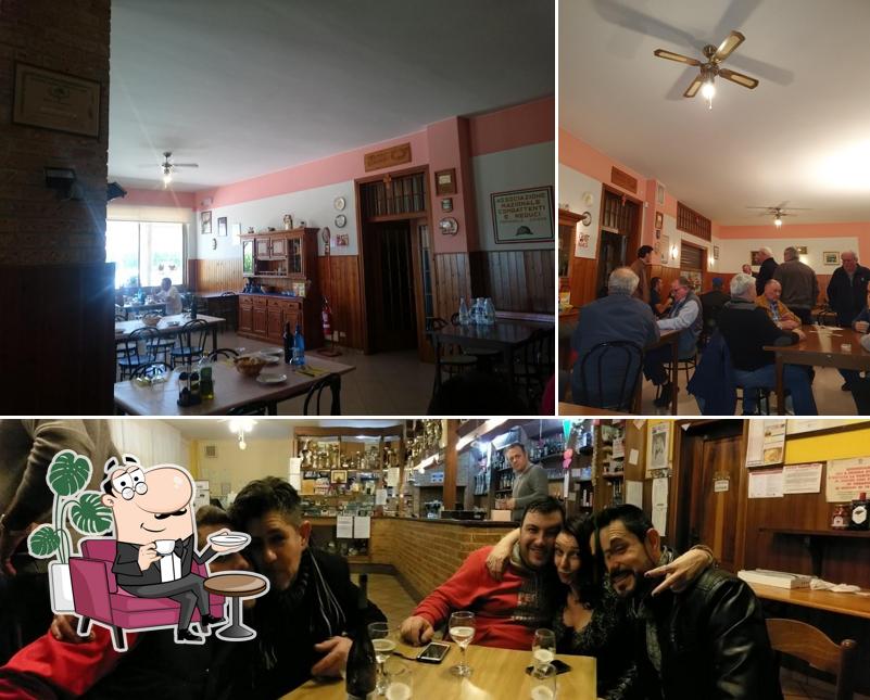 Dai un'occhiata agli interni di Bar Trattoria Di Doi