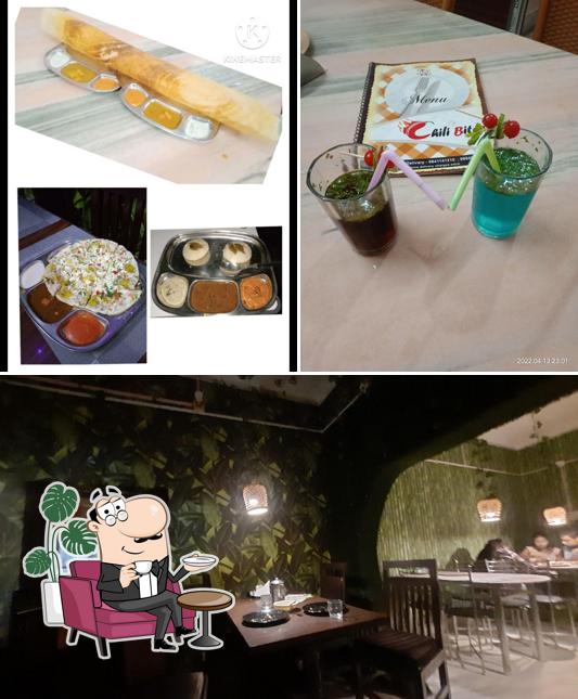 The interior of Chili Bites