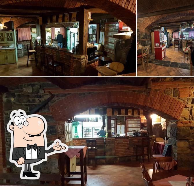 Gli interni di Restoran Tron