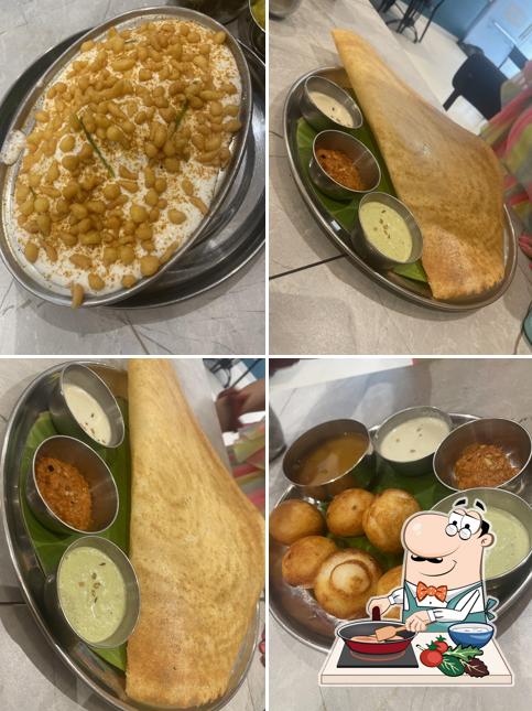 Chicken curry at Dosa coffee sector 15 faridabad