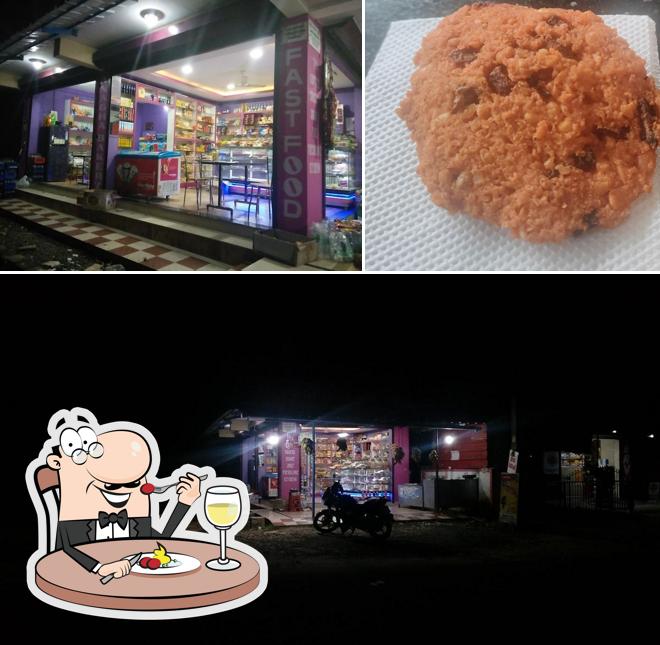 Meals at Anagha Bakery