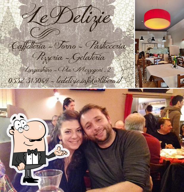 Siediti a un tavolo di LE DELIZIE -- Caffetteria - Forno - Pasticceria - Pizzeria -Trattoria- Gelateria
