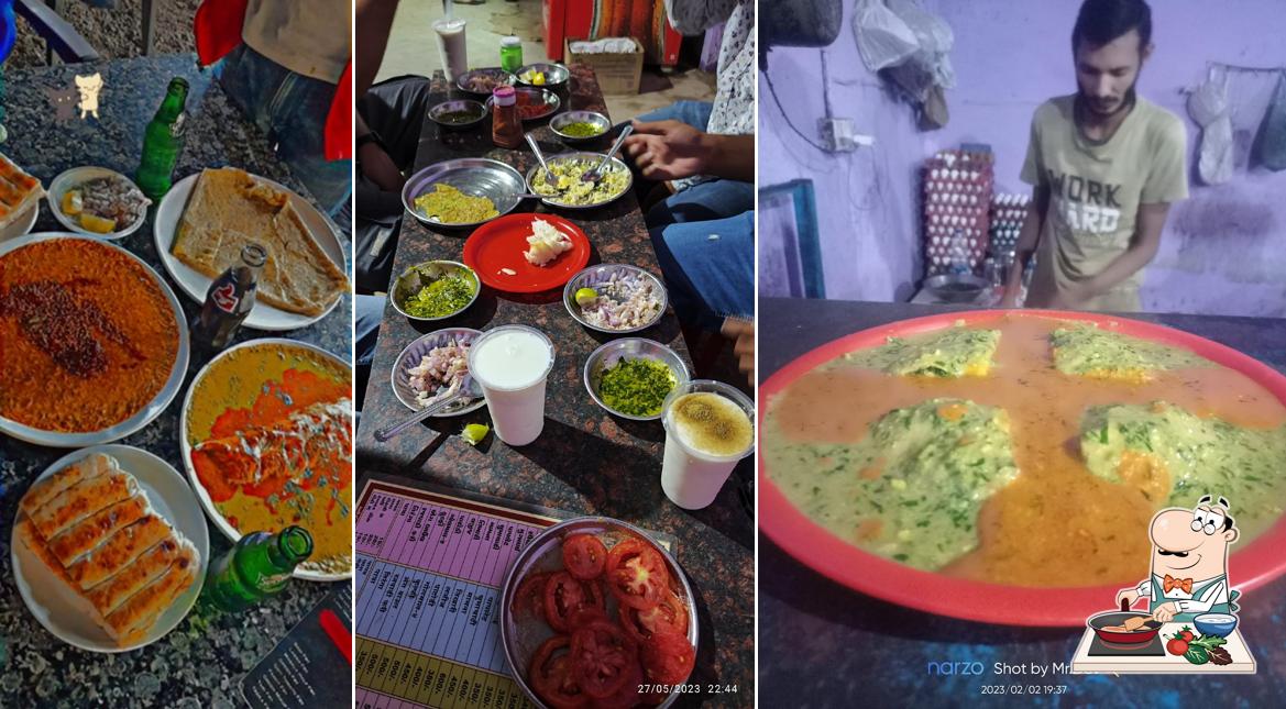 Chicken curry at Ande ka dhamaka ( અંડે કા ધમાકા )