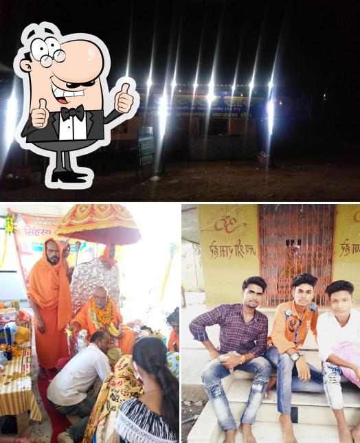 Here's a picture of Hotel Kamalraj Bari wale