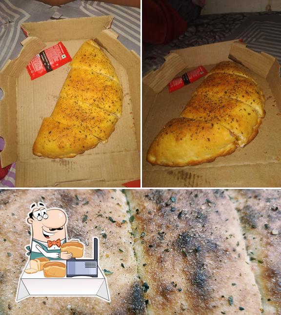 Garlic bread at Pizza Slice Ranikhet