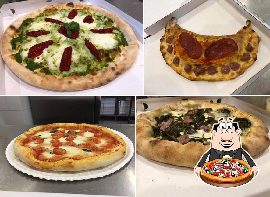 Scegli una pizza a Pizzeria Al Portico - Oregina