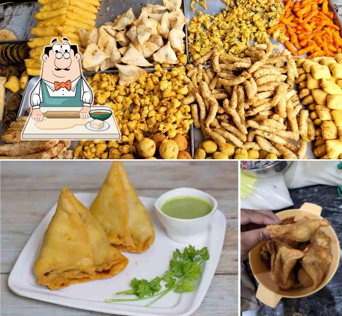Samosa at Jwala di hatti