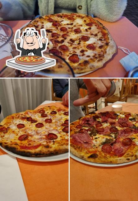 Ordina una pizza a Pizzeria Brancati Vittorio