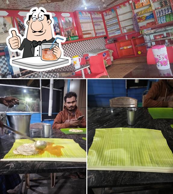 Among various things one can find drink and interior at Iyangar Bakery