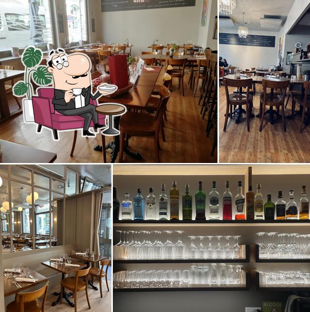 Siediti a un tavolo di Le Lexique